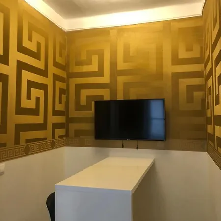 Cathedral Corner Luxury Apartment Budapest